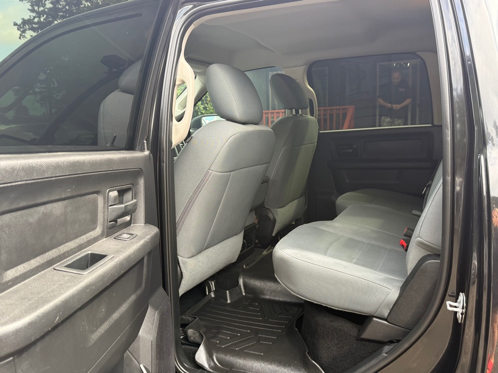 Photo 10 of this RAM 1500