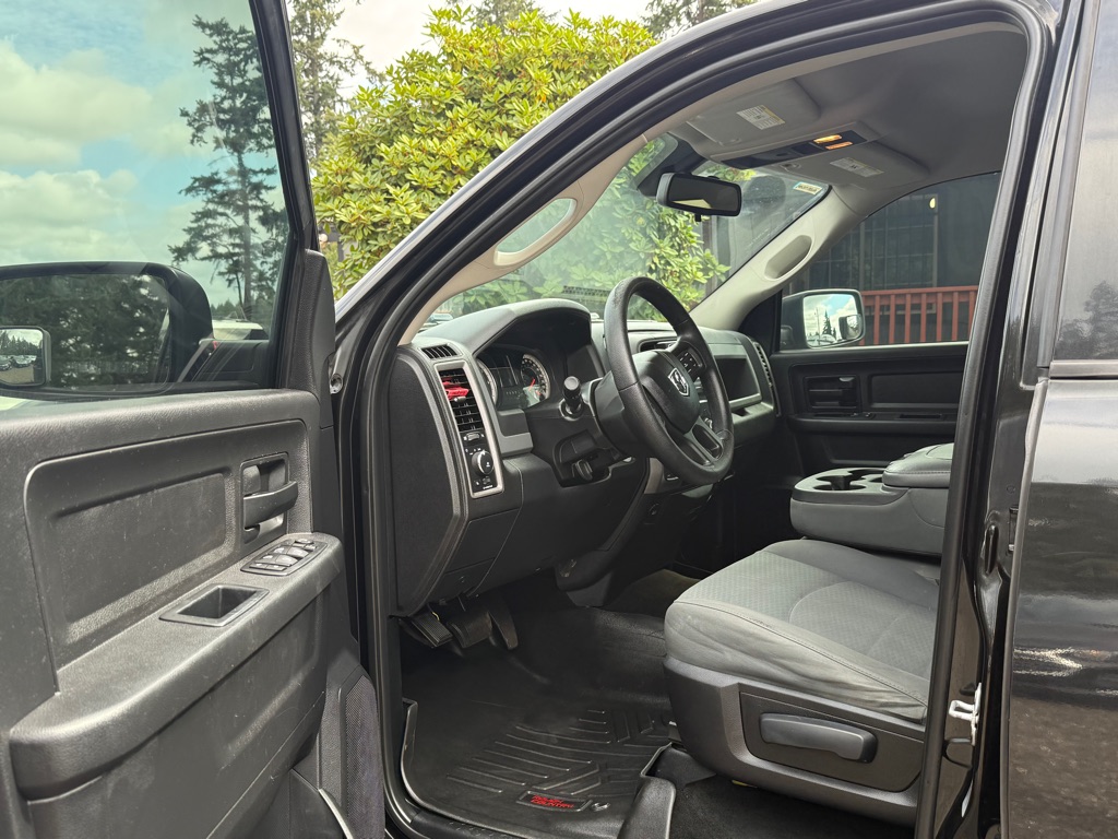 Photo 9 of this RAM 1500