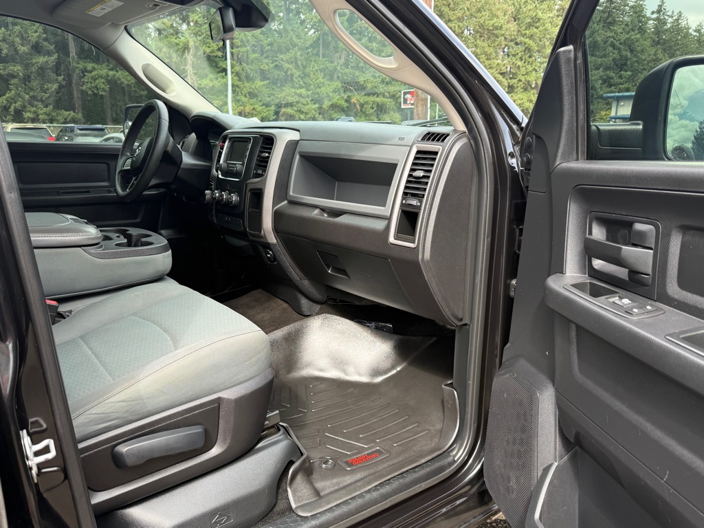 Photo 12 of this RAM 1500