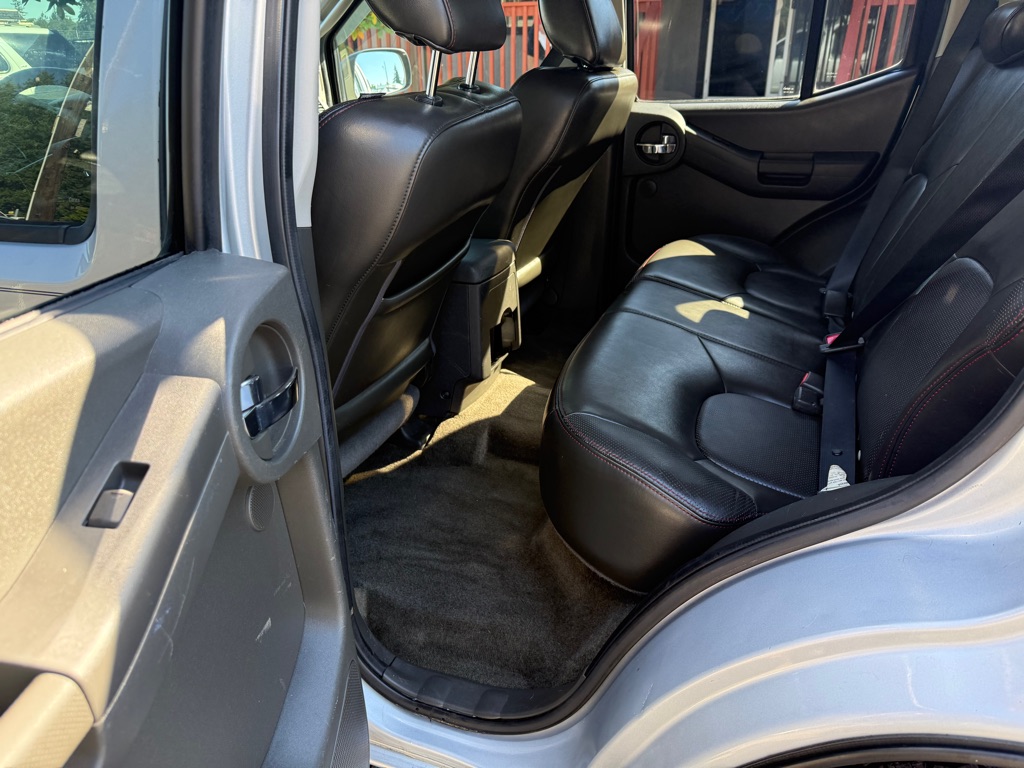 Photo 10 of this NISSAN XTERRA