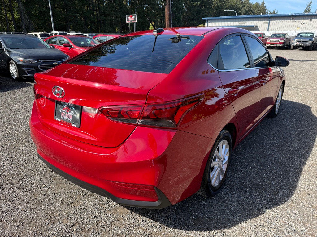 Photo 8 of this HYUNDAI ACCENT