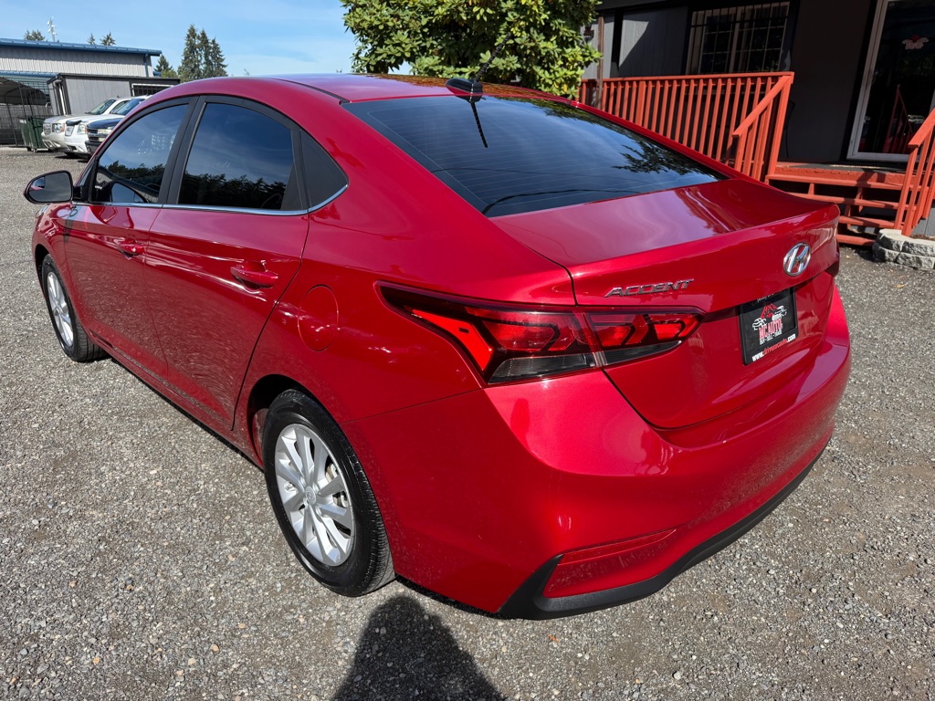 Photo 6 of this HYUNDAI ACCENT