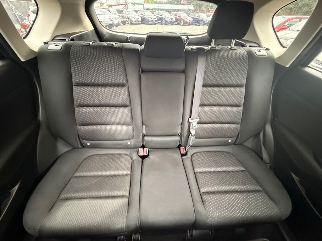 Photo 16 of this MAZDA CX-5