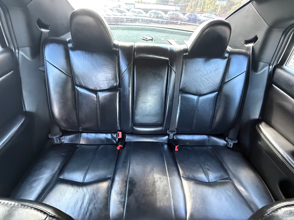 Photo 15 of this CHRYSLER 200