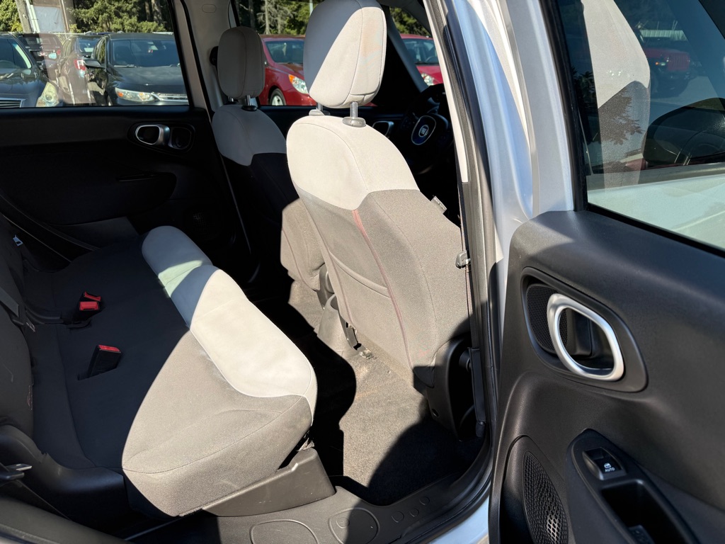 Photo 12 of this FIAT 500L