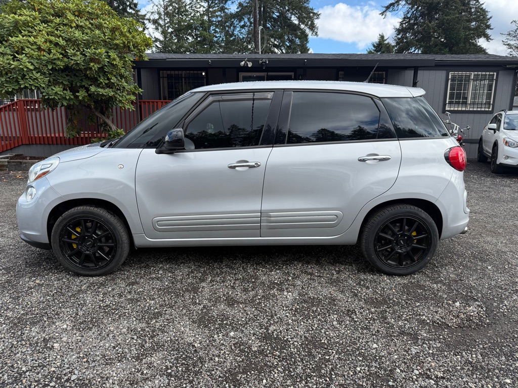 Photo 20 of this FIAT 500L