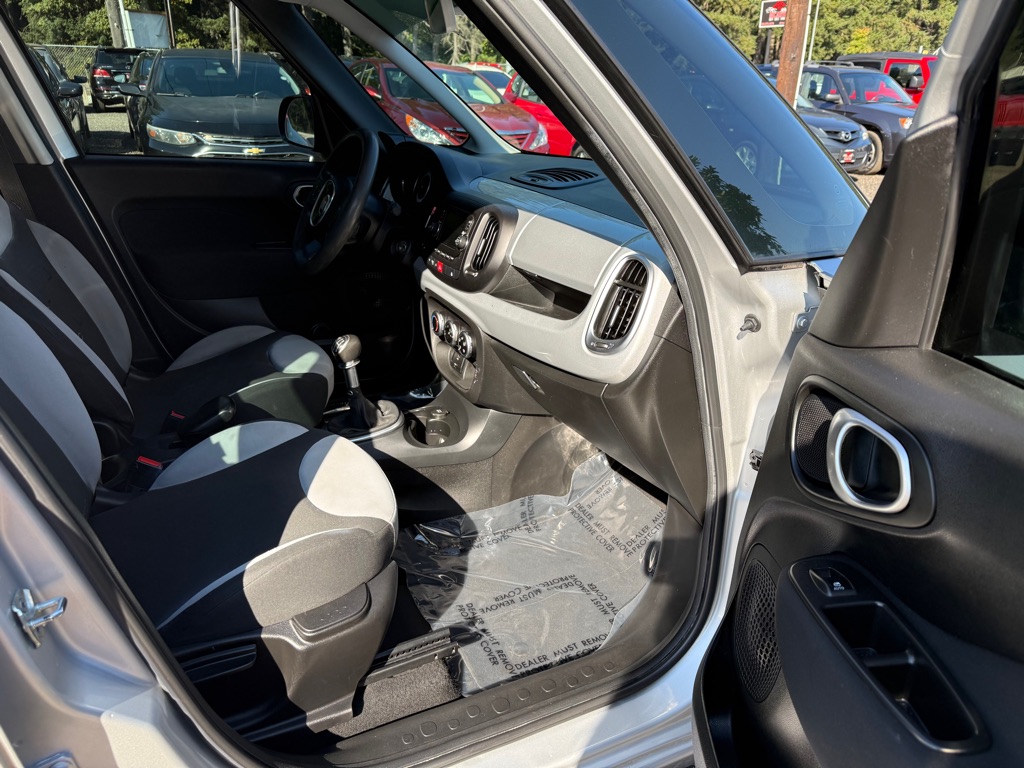 Photo 13 of this FIAT 500L