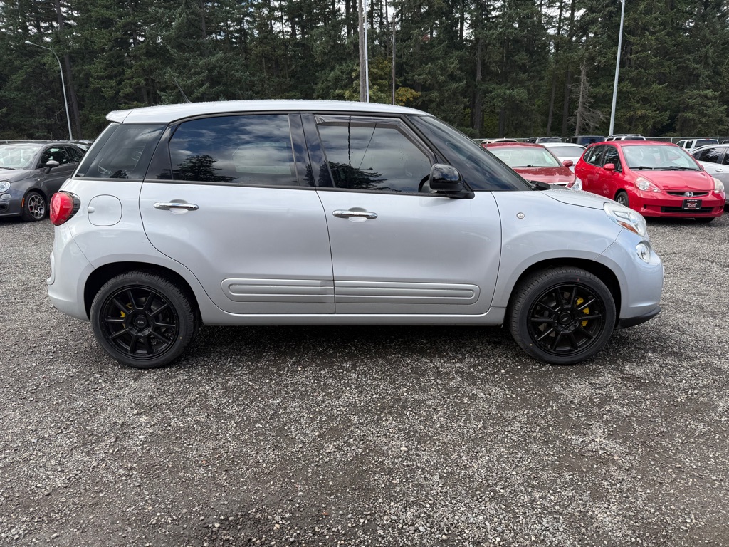 Photo 16 of this FIAT 500L