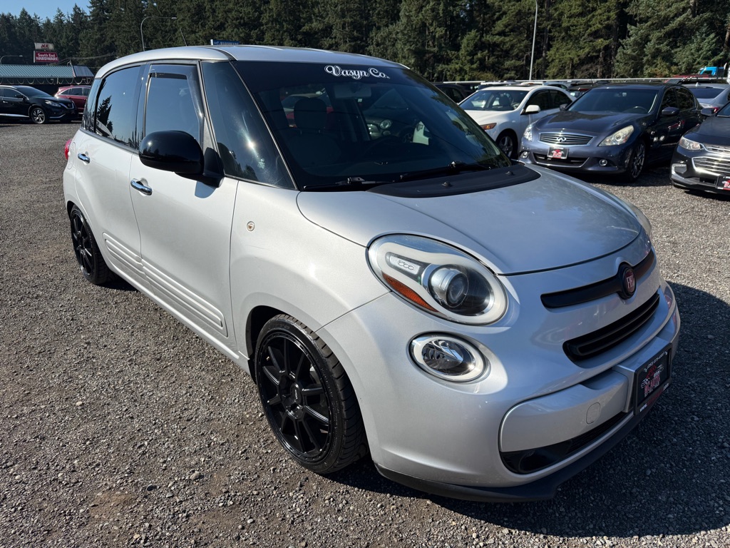 Photo 2 of this FIAT 500L