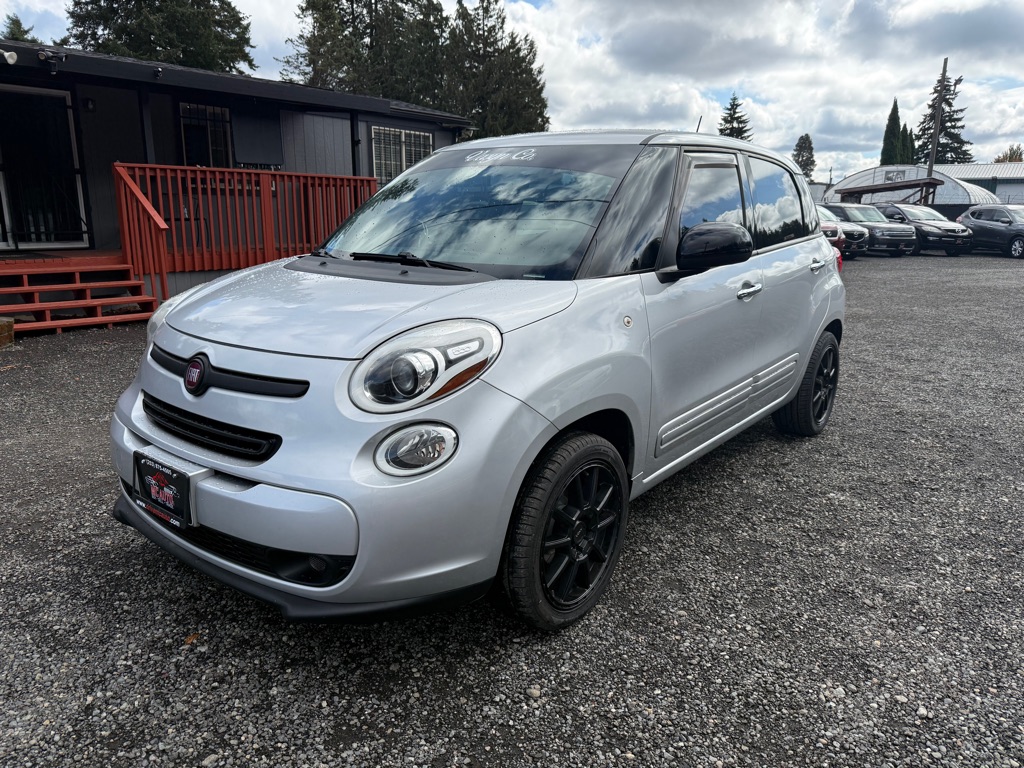 Photo 19 of this FIAT 500L