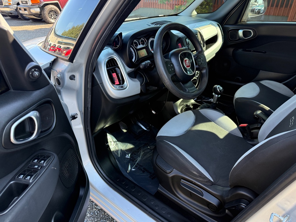 Photo 9 of this FIAT 500L