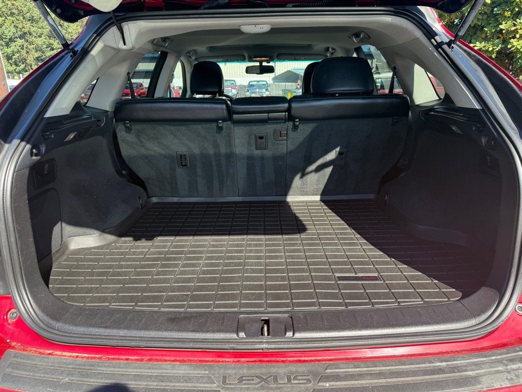 Photo 12 of this LEXUS RX 350