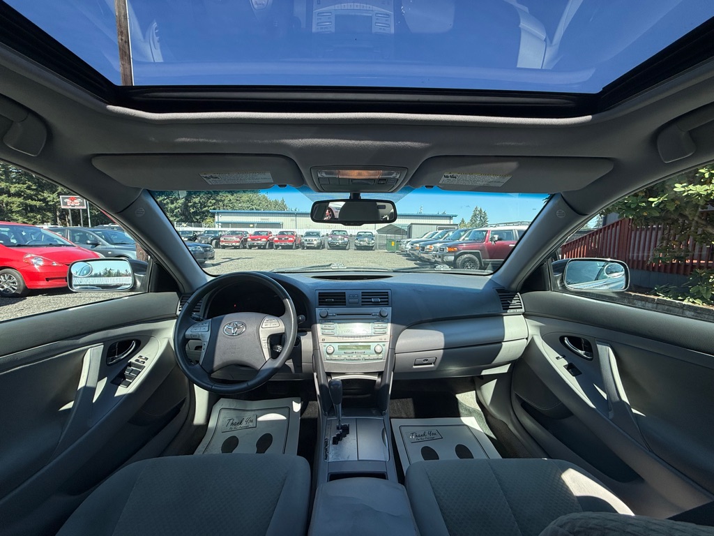 Photo 14 of this TOYOTA CAMRY HYBRID