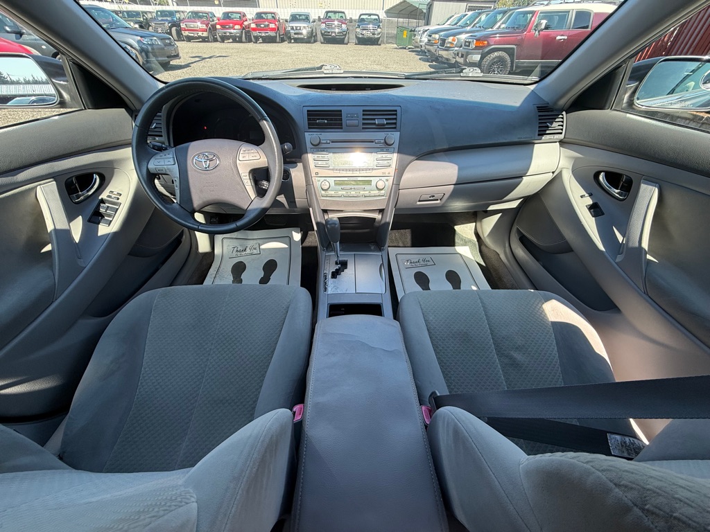 Photo 13 of this TOYOTA CAMRY HYBRID