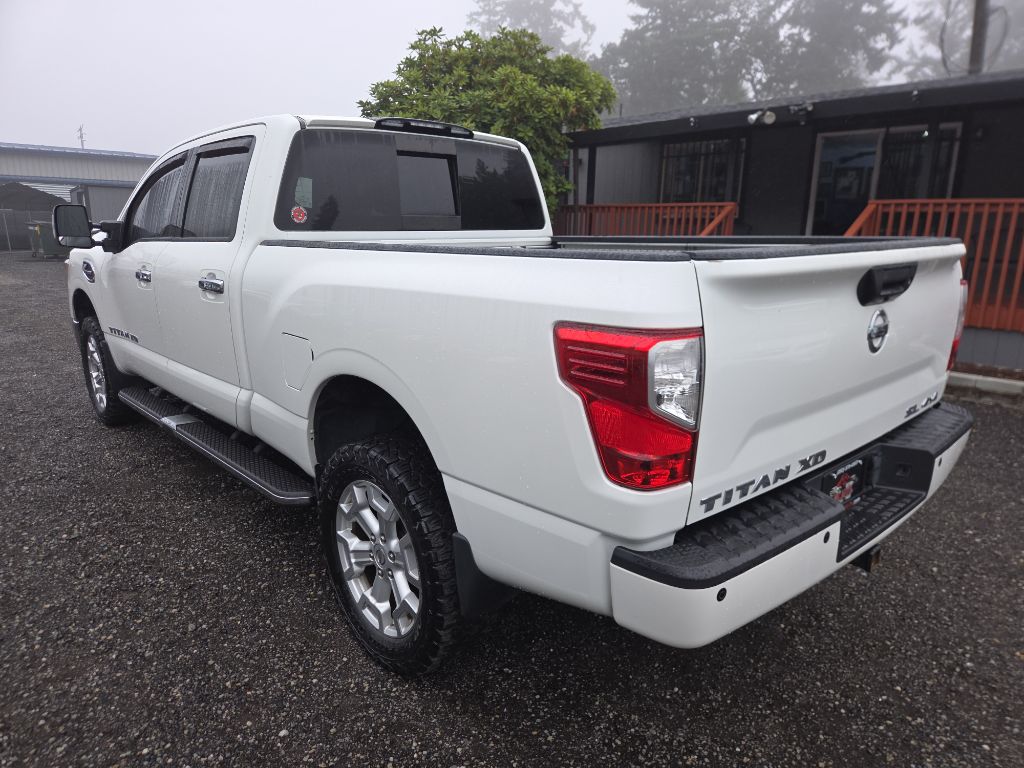 Photo 5 of this NISSAN TITAN XD