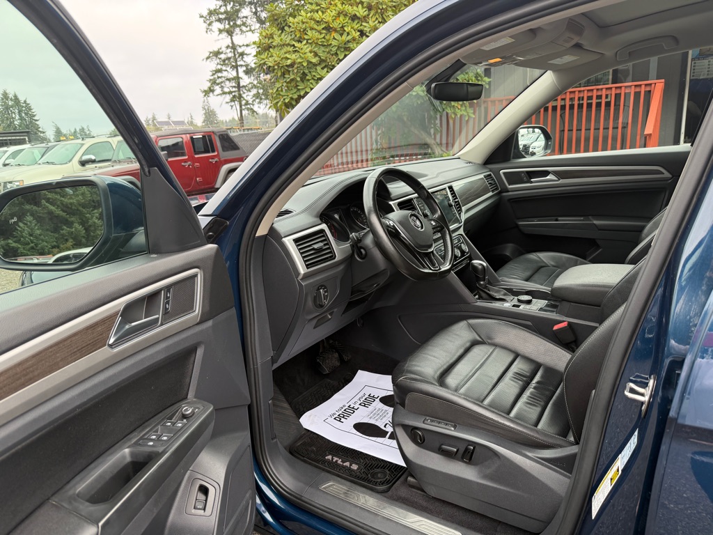 Photo 9 of this VOLKSWAGEN ATLAS