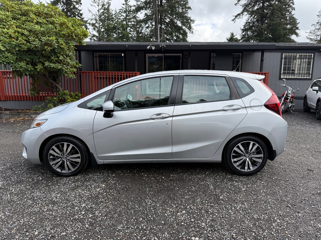 Photo 5 of this HONDA FIT