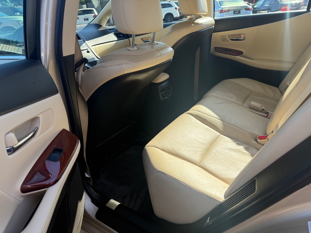 Photo 10 of this LEXUS HS 250H