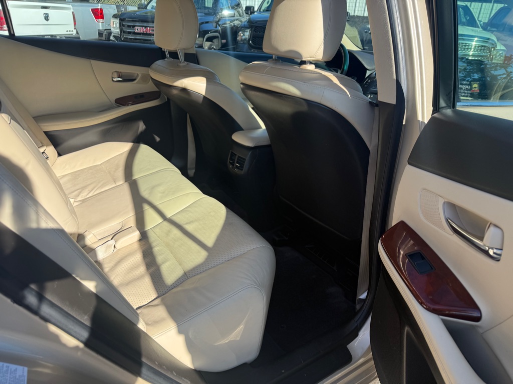 Photo 11 of this LEXUS HS 250H