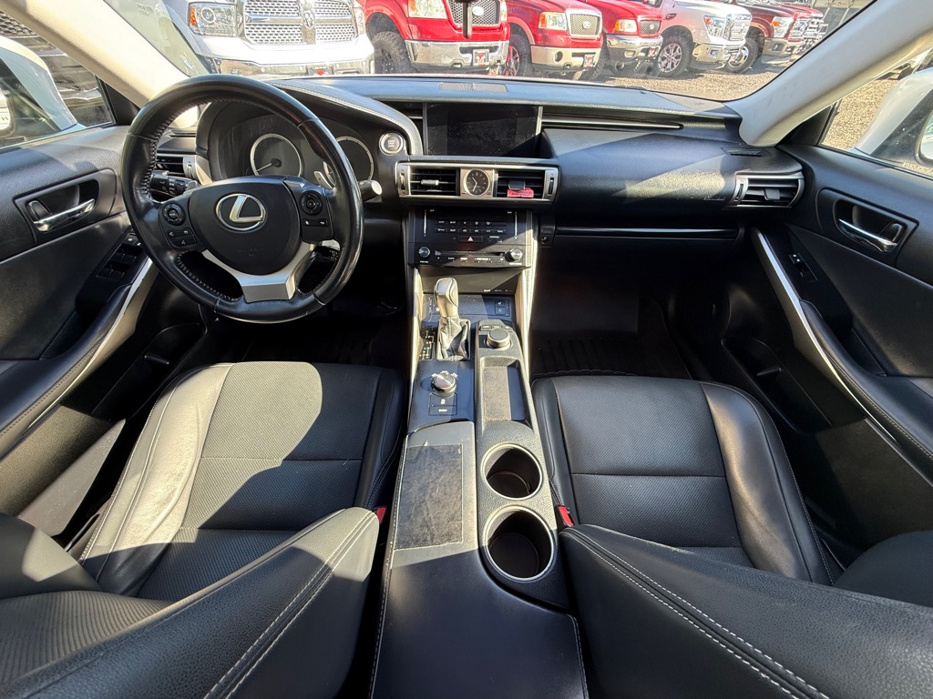 Photo 13 of this LEXUS IS 250