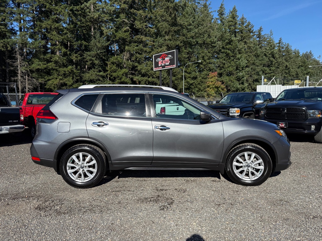 2017 NISSAN ROGUE