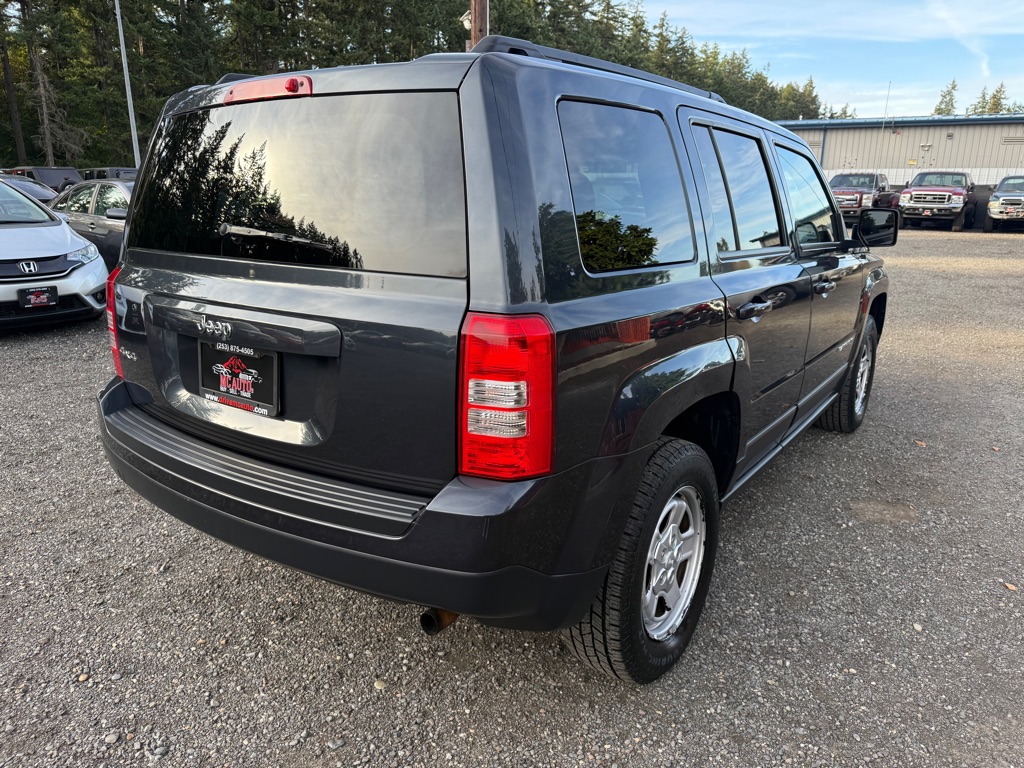 Photo 8 of this JEEP PATRIOT