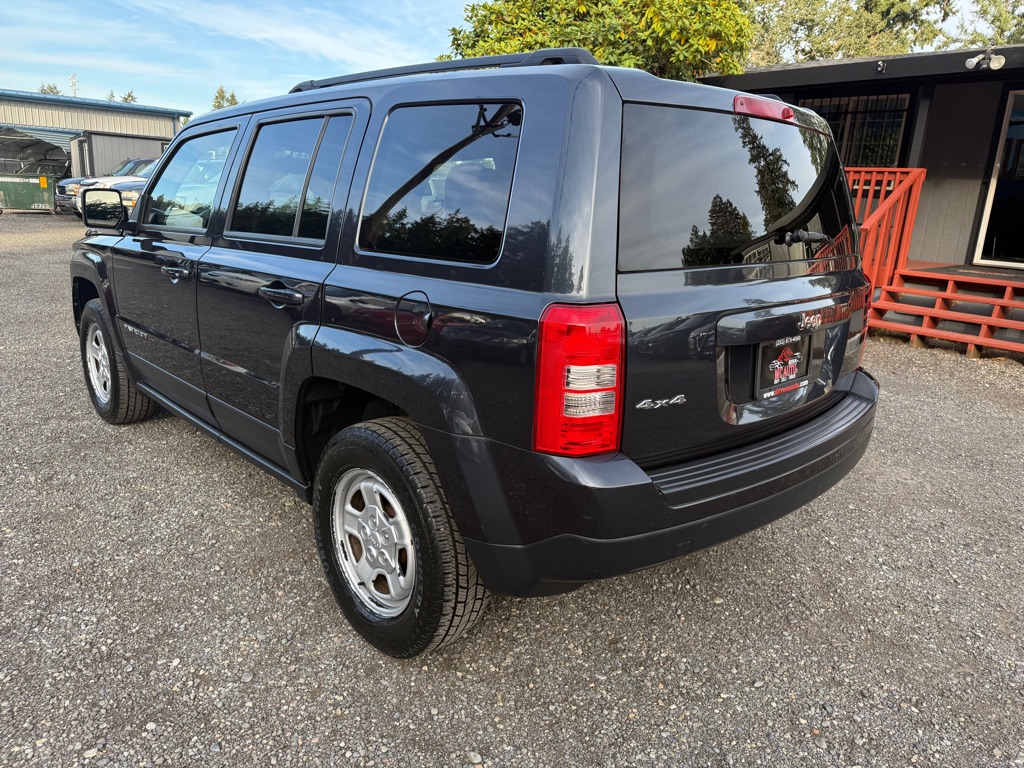 Photo 6 of this JEEP PATRIOT