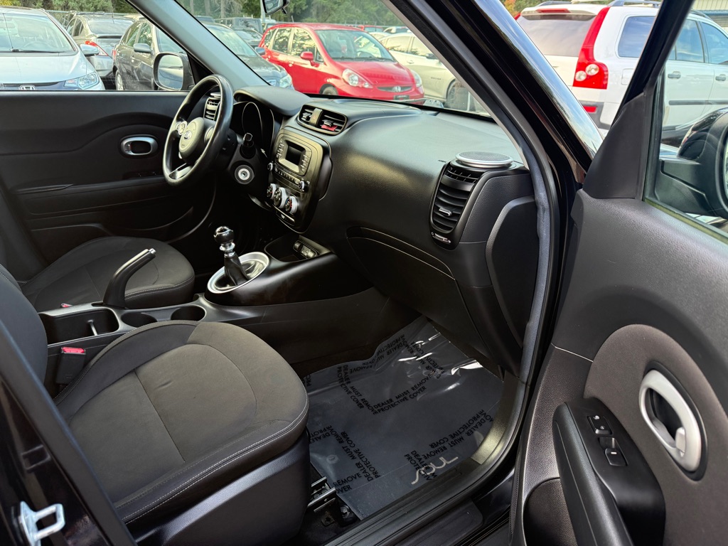 Photo 13 of this KIA SOUL