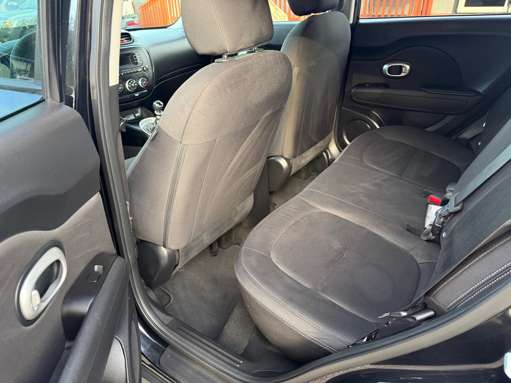 Photo 10 of this KIA SOUL