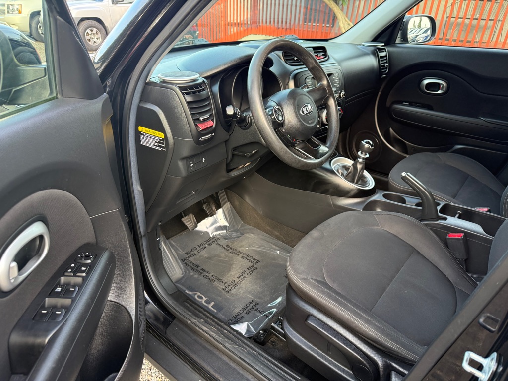 Photo 9 of this KIA SOUL