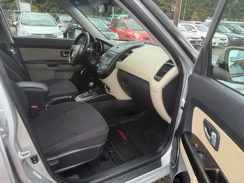 Photo 13 of this KIA SOUL