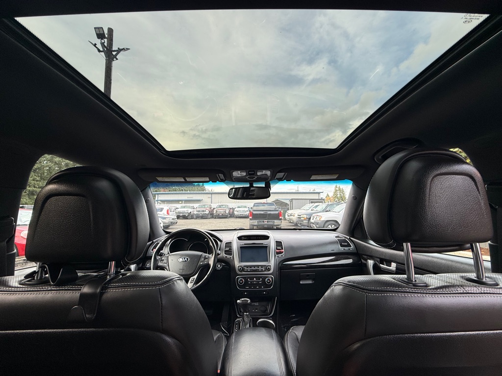 Photo 15 of this KIA SORENTO