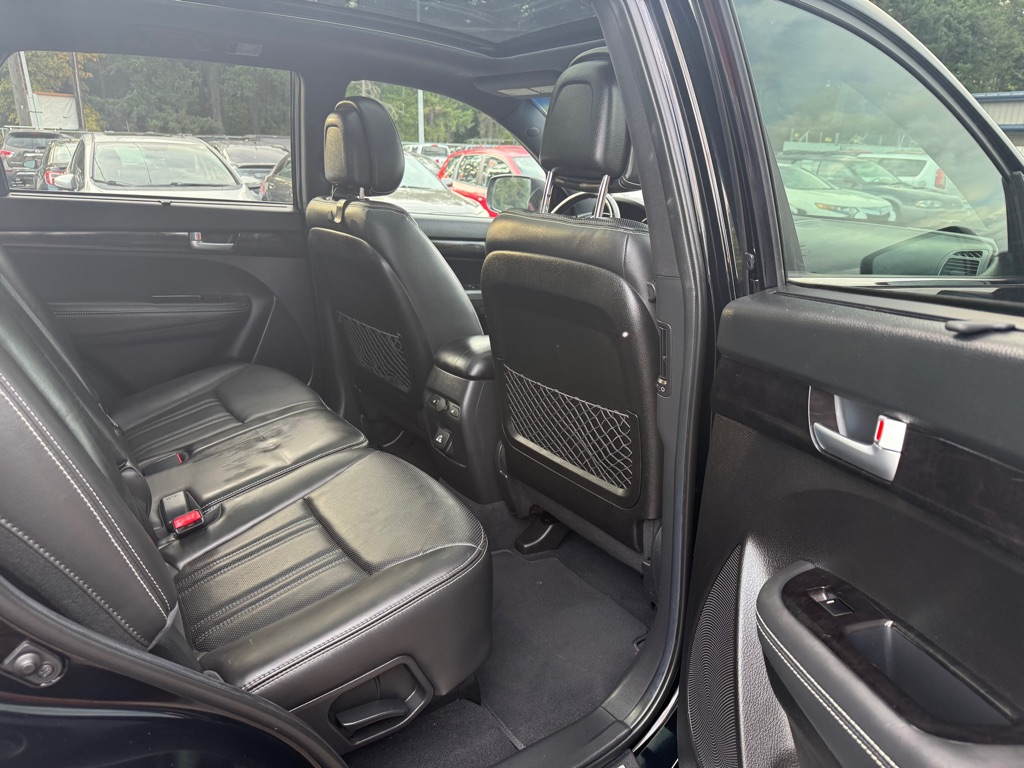 Photo 12 of this KIA SORENTO