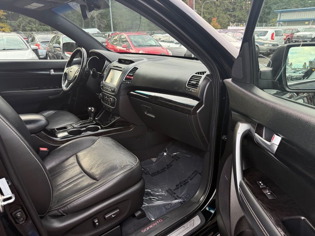 Photo 13 of this KIA SORENTO