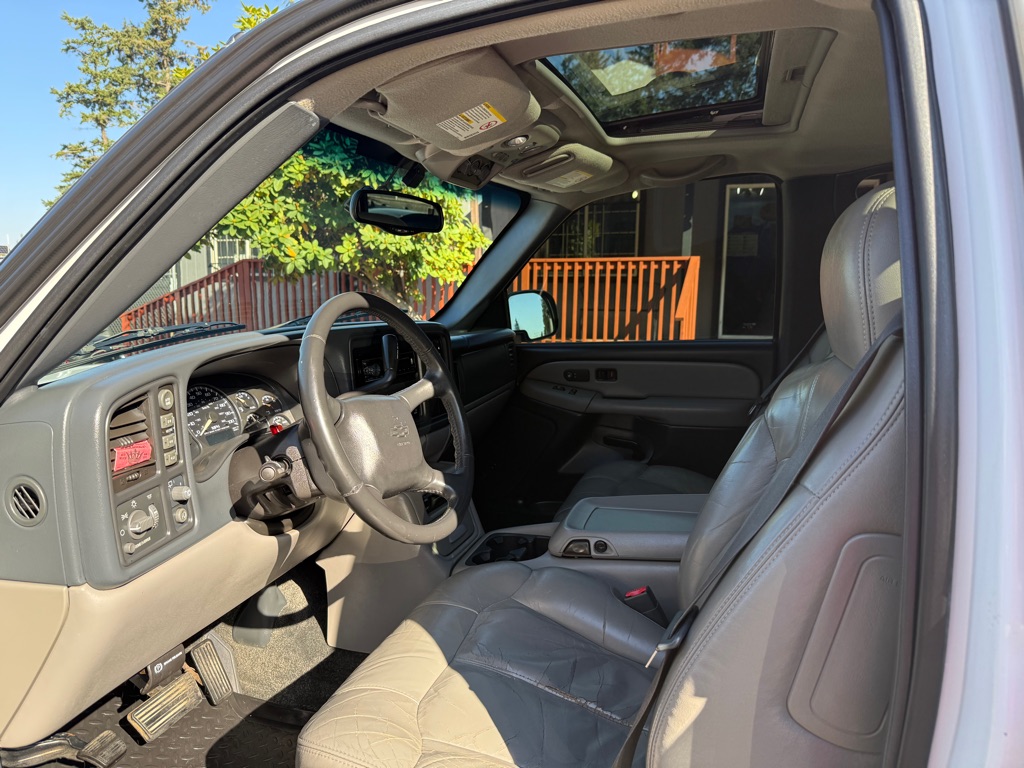 Photo 9 of this CHEVROLET TAHOE