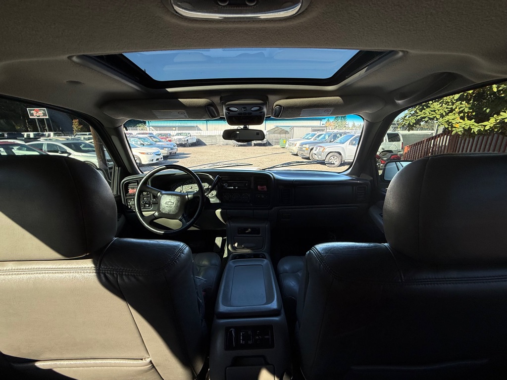 Photo 16 of this CHEVROLET TAHOE