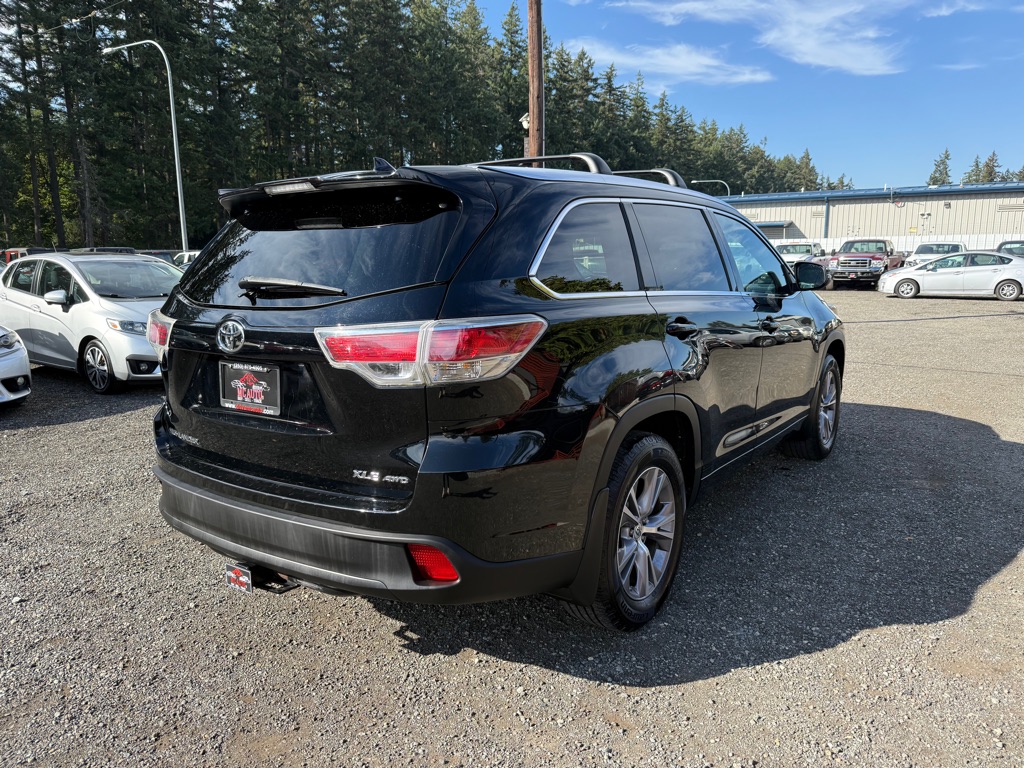 Photo 8 of this TOYOTA HIGHLANDER