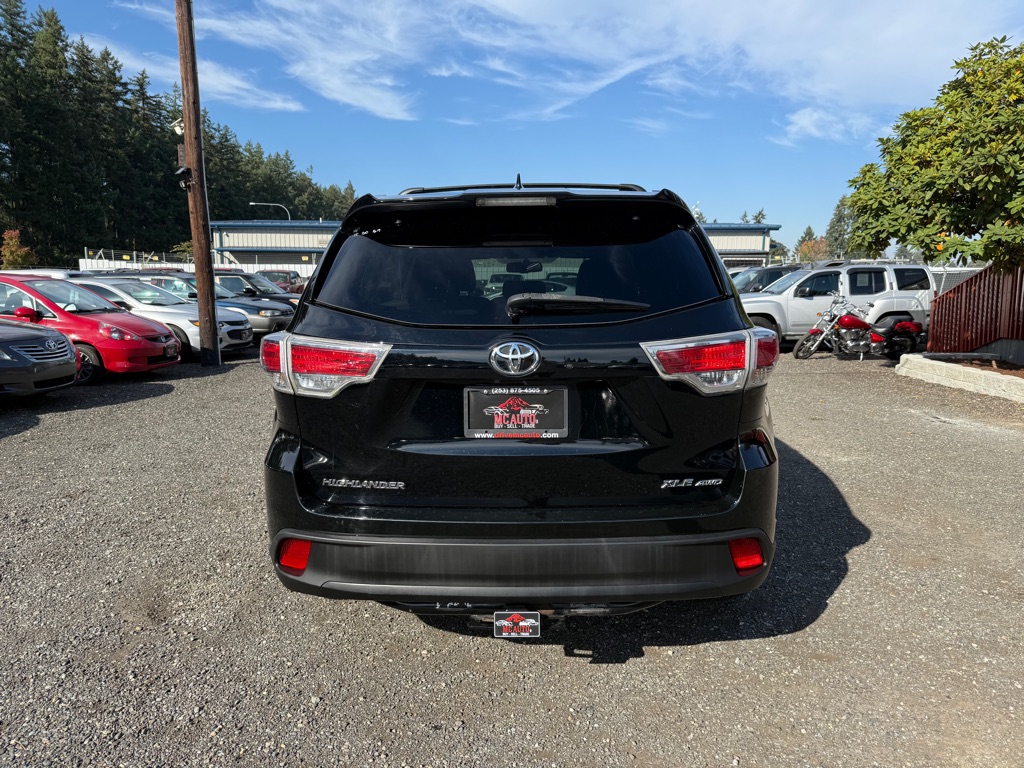 Photo 7 of this TOYOTA HIGHLANDER