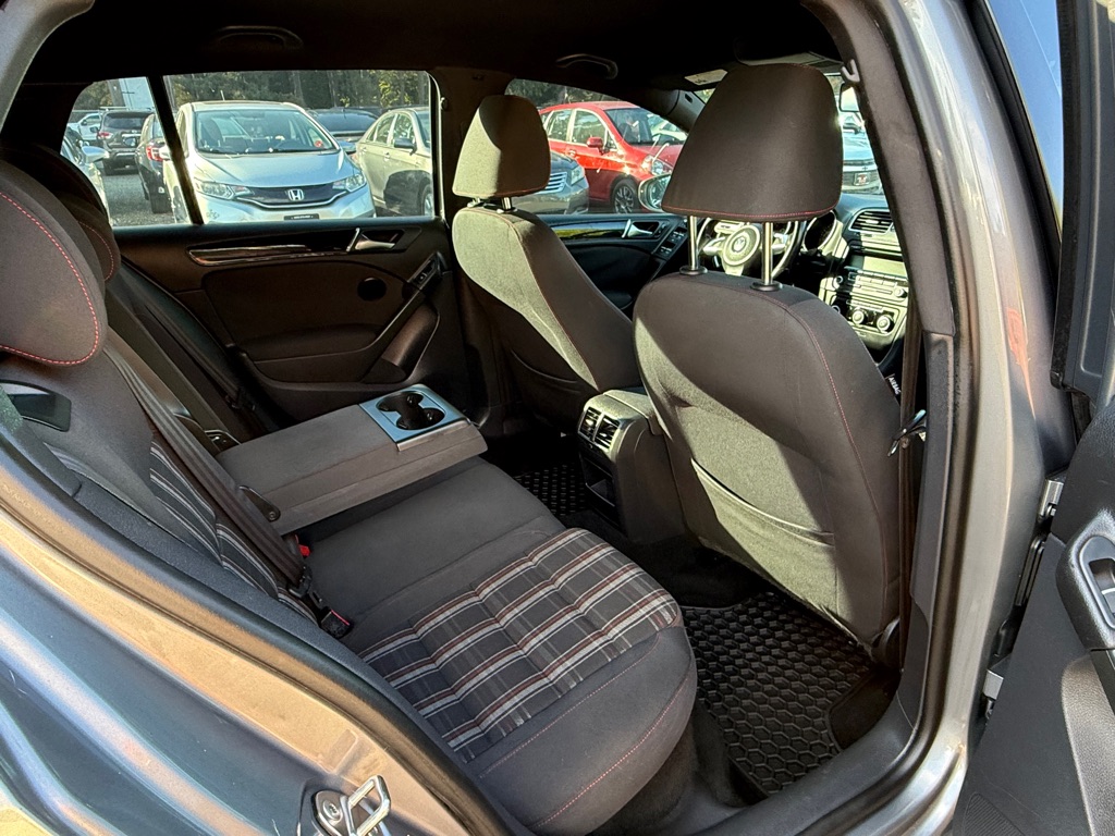 Photo 14 of this VOLKSWAGEN GTI
