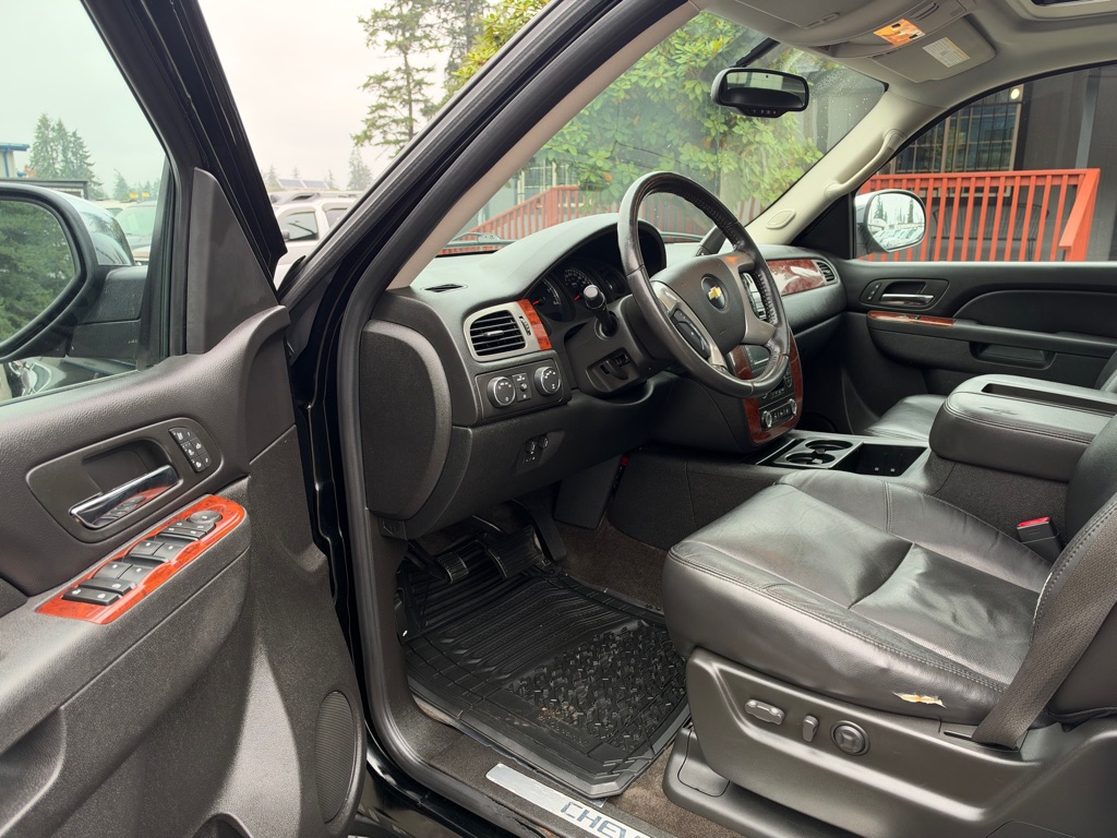 Photo 9 of this CHEVROLET AVALANCHE