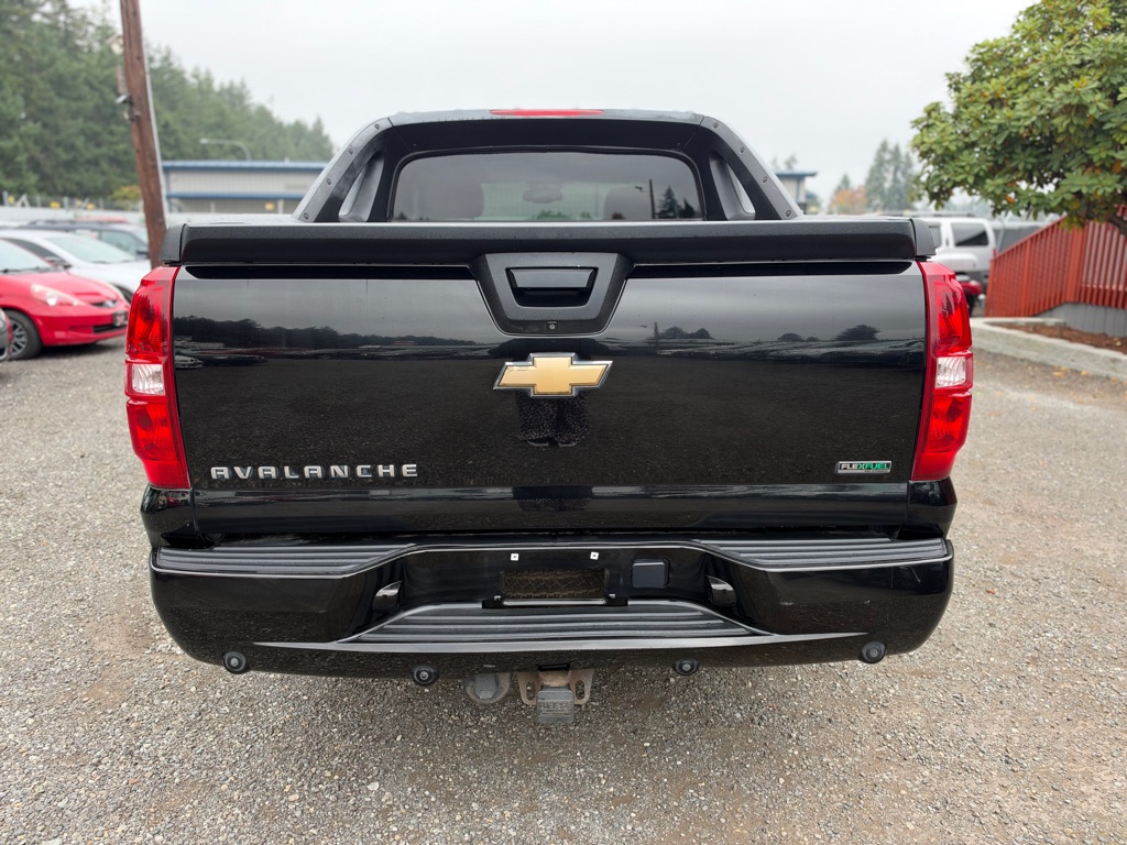 Photo 7 of this CHEVROLET AVALANCHE
