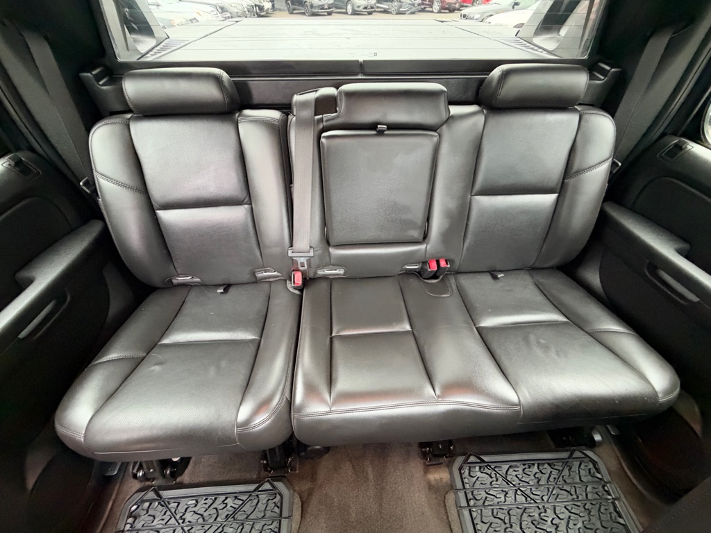 Photo 15 of this CHEVROLET AVALANCHE