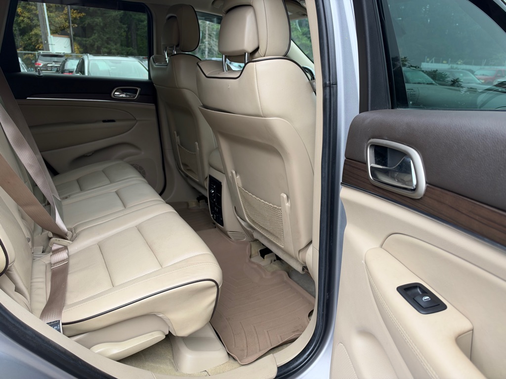 Photo 12 of this JEEP GRAND CHEROKEE