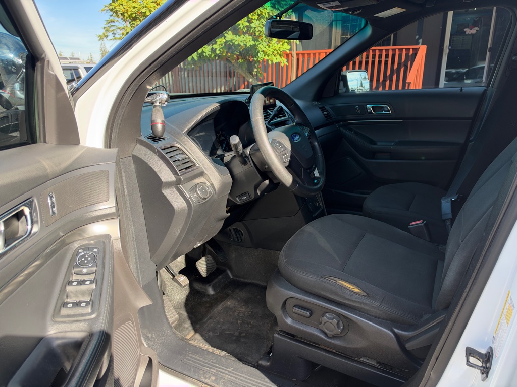Photo 9 of this FORD EXPLORER