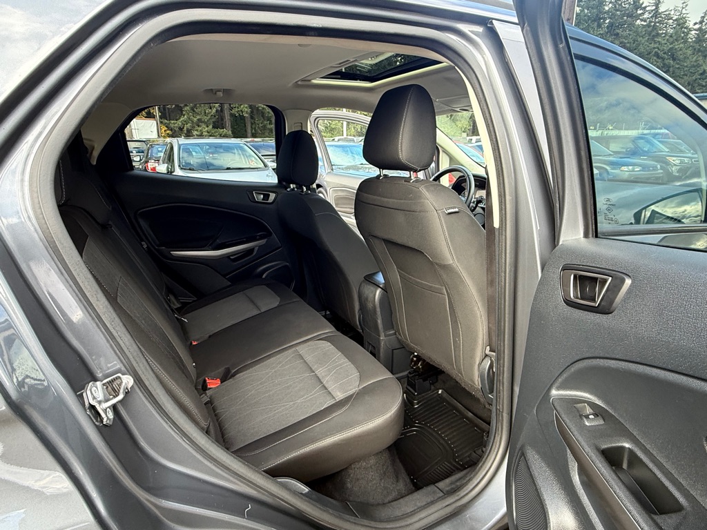 Photo 13 of this FORD ECOSPORT
