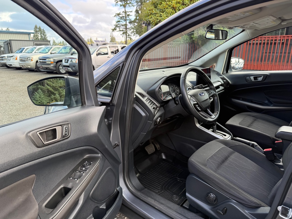 Photo 9 of this FORD ECOSPORT