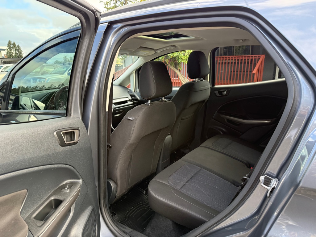 Photo 10 of this FORD ECOSPORT