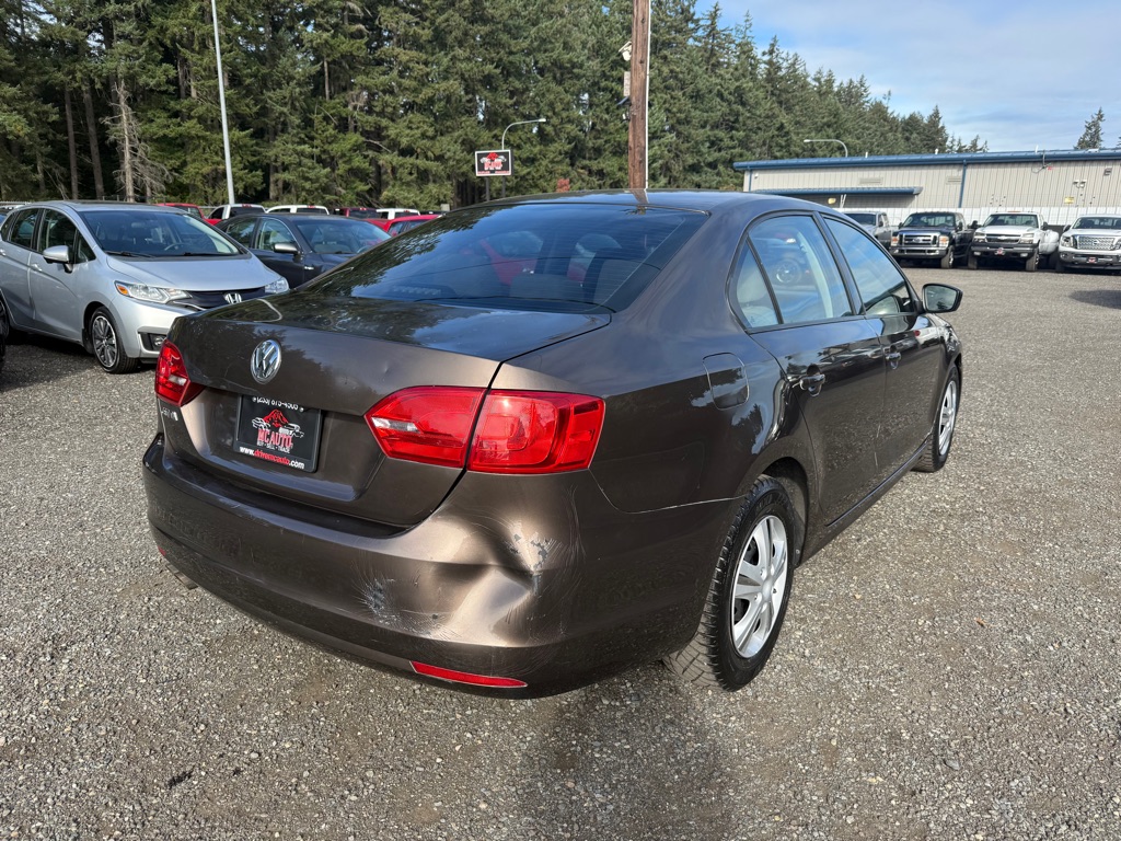 Photo 8 of this VOLKSWAGEN JETTA