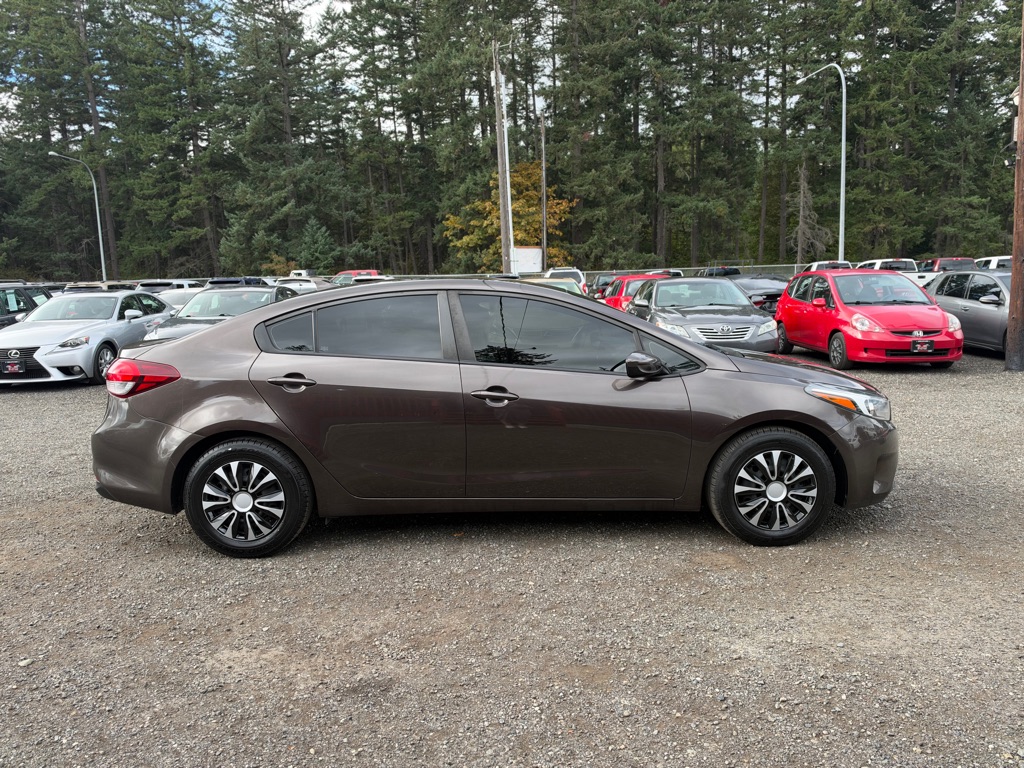 2017 KIA FORTE