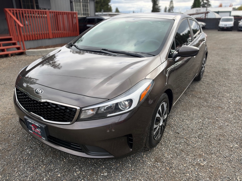 Photo 4 of this KIA FORTE